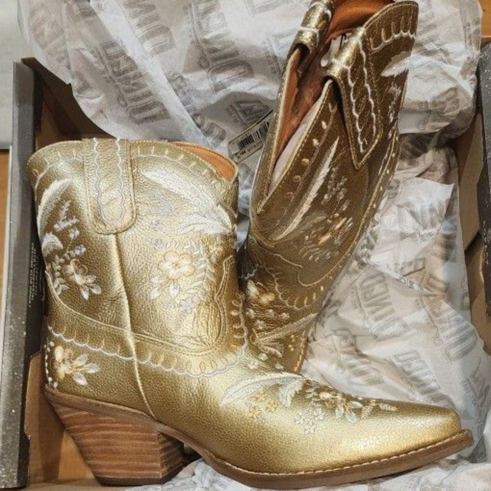 Dingo Primrose Gold Leather Boots - 10 M - New in box - Picture 3 of 7